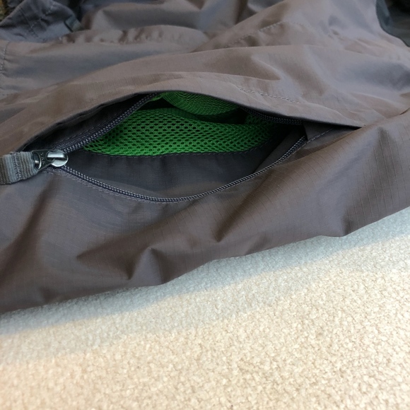The North Face Boys' Resolve Reflective Jacket - Picture 9 of 14